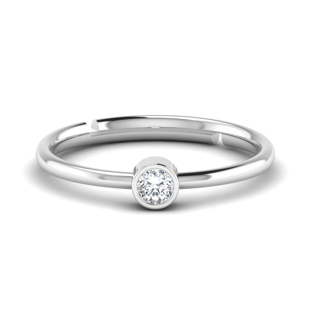 Silver purchases Elegance Ring