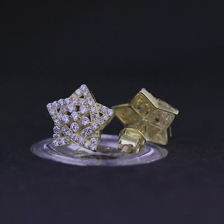 Gold Diamond Stud Earring